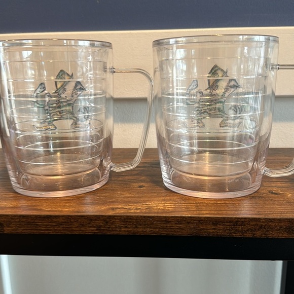 Notre Dame Fighting Irish 17 oz. Tervis Mug w handle Plastic set of 2 - Picture 4 of 7